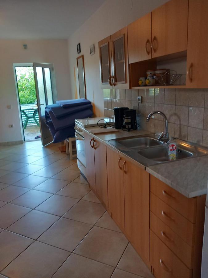 Karin Apartmani Hani Горни Карин Екстериор снимка